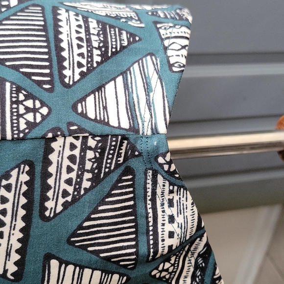 NWT LulaRoe "Randy" 3/4 Length Tee - Picture 3 of 4